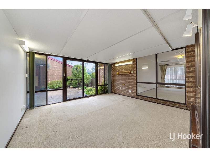 15 Burge Close, Holt ACT 2615