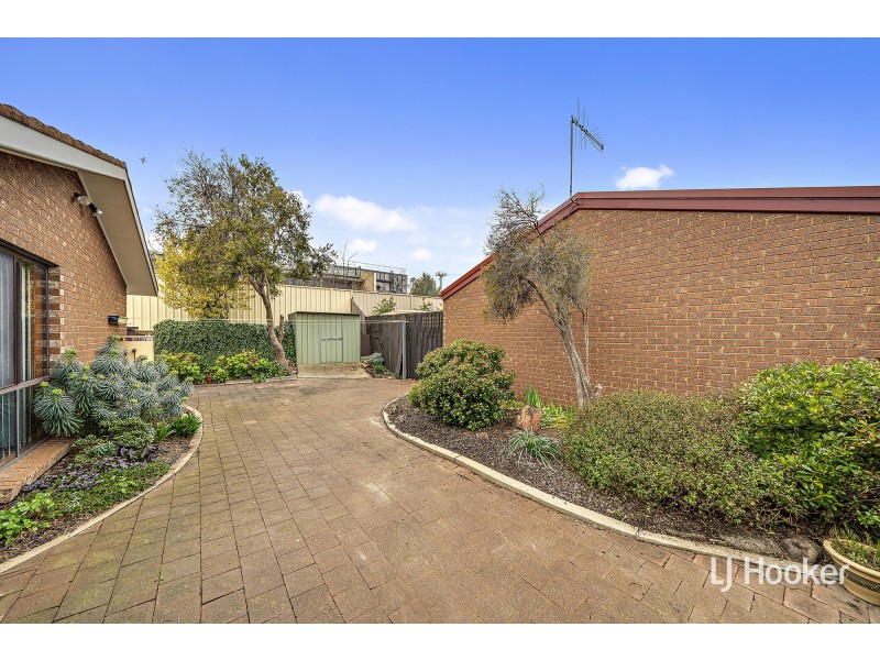 15 Burge Close, Holt ACT 2615