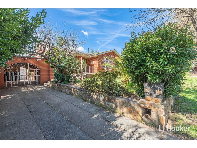 13 Gundara Street, Aranda ACT 2614