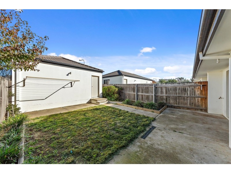 230 Anthony Rolfe Avenue, Gungahlin ACT 2912