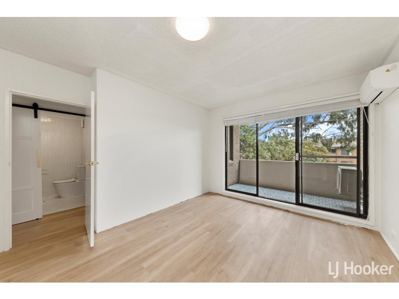 21/30 Springvale Drive, Hawker ACT 2614