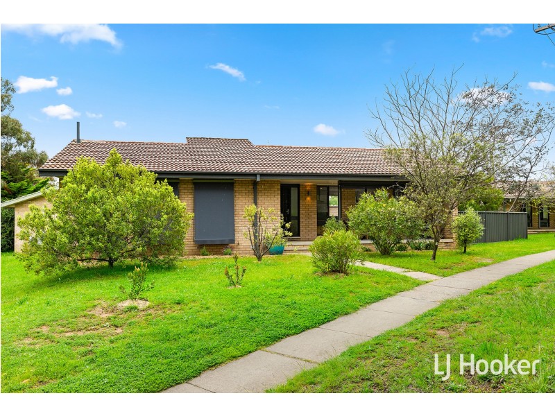 2/35 Lochbuy Street, Macquarie ACT 2614
