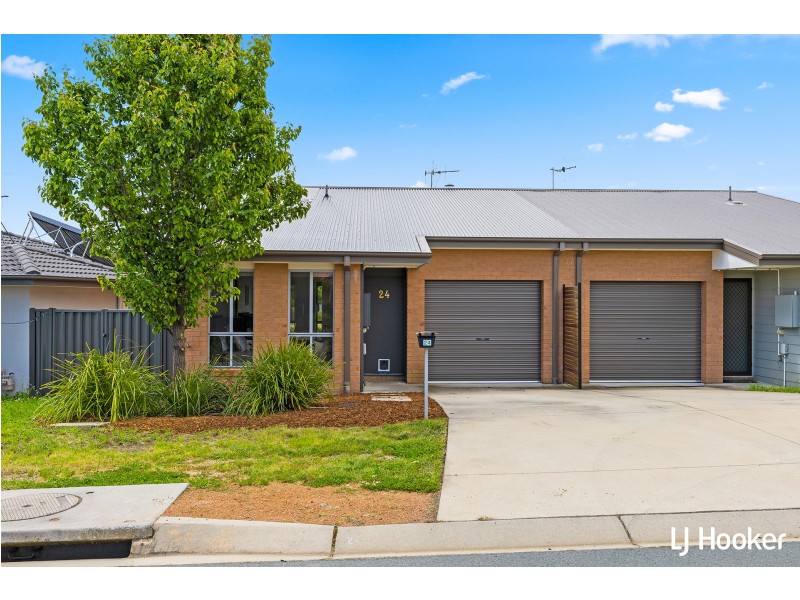 24 Audrey Cahn Street, Macgregor ACT 2615