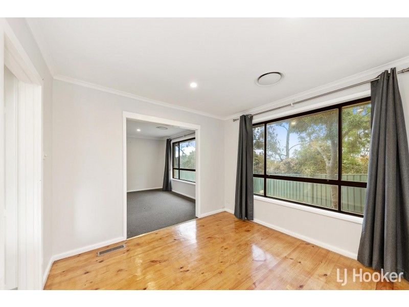 14 Linger Place, Melba ACT 2615