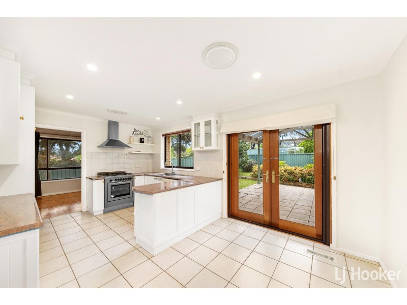 14 Linger Place, Melba ACT 2615