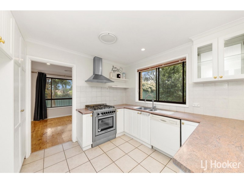 14 Linger Place, Melba ACT 2615