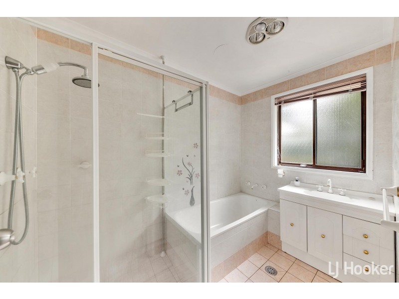 14 Linger Place, Melba ACT 2615