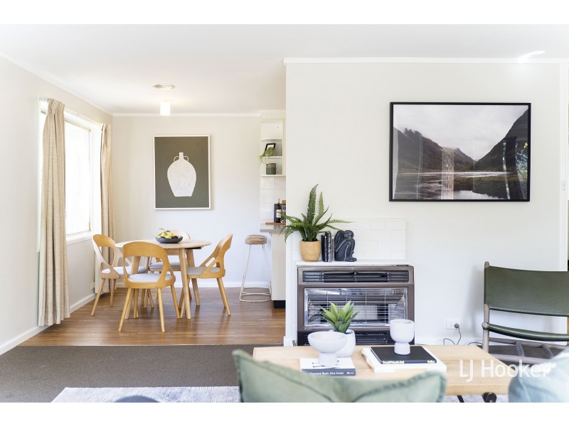 32 Elizabeth Crescent, Macquarie ACT 2614