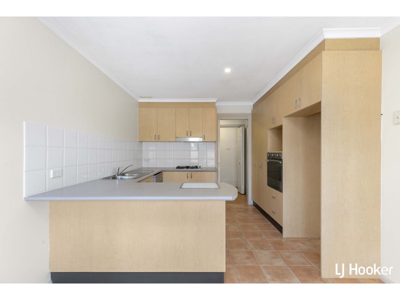 6/2 Dines Place, Bruce ACT 2617