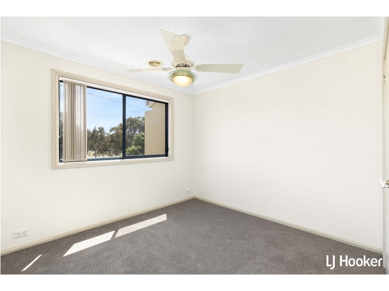 6/2 Dines Place, Bruce ACT 2617