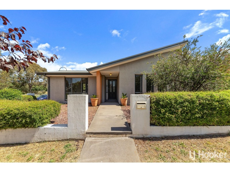 1 Sarre Street, Gungahlin ACT 2912