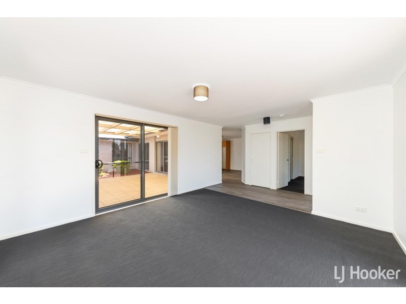 1 Sarre Street, Gungahlin ACT 2912