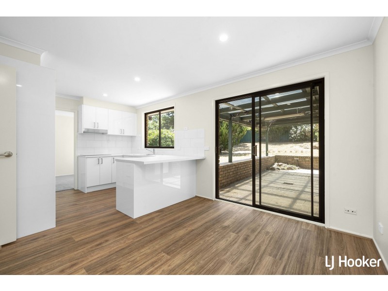 5 Winder Place, Charnwood ACT 2615