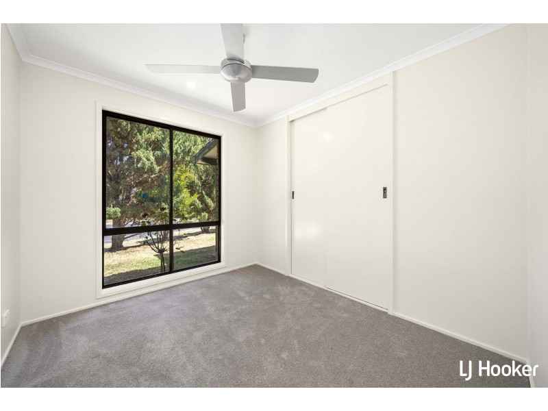 5 Winder Place, Charnwood ACT 2615