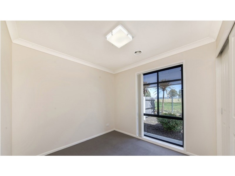 3/40 Siroset Close, Dunlop ACT 2615
