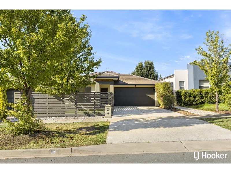 16 Ronald Walker Street, Casey ACT 2913