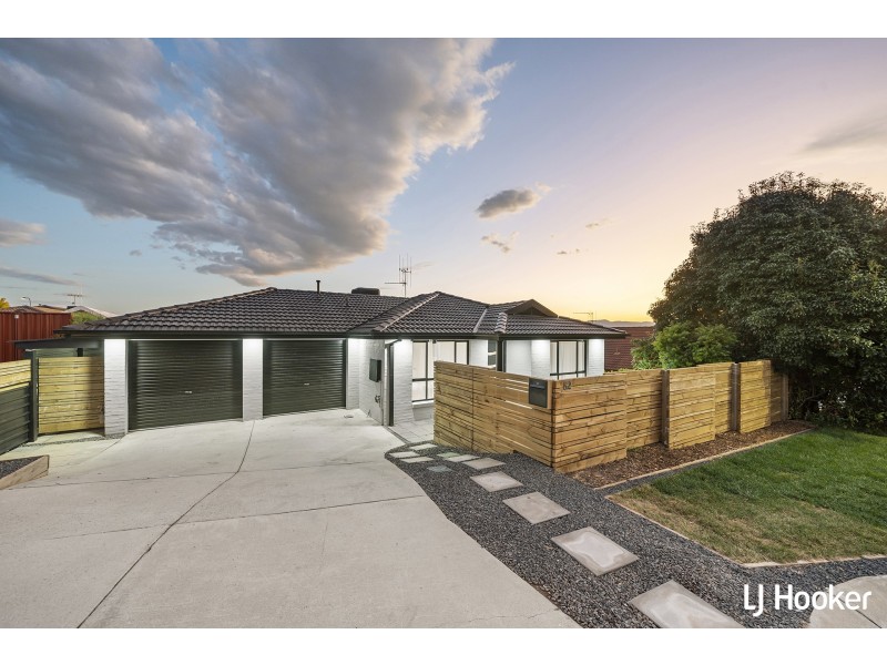 82 Hugh McKay Crescent, Dunlop ACT 2615