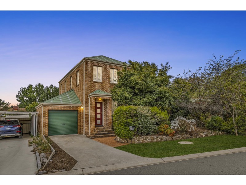 9 Mcilwraith Close, Holt ACT 2615