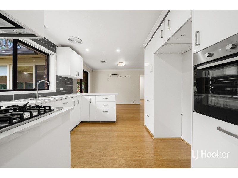 17 Cuscaden Crescent, Florey ACT 2615