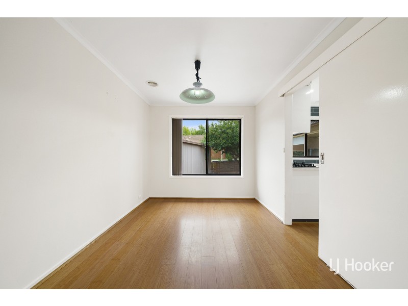 17 Cuscaden Crescent, Florey ACT 2615