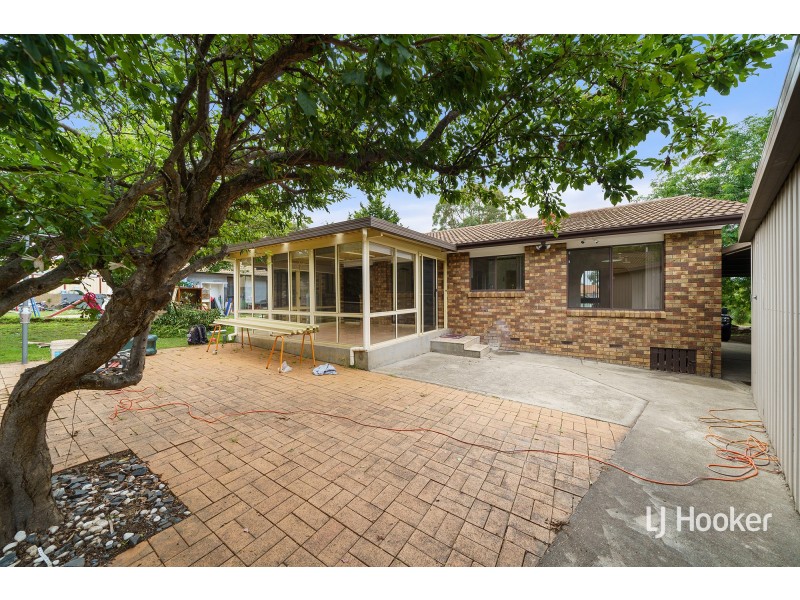 17 Cuscaden Crescent, Florey ACT 2615