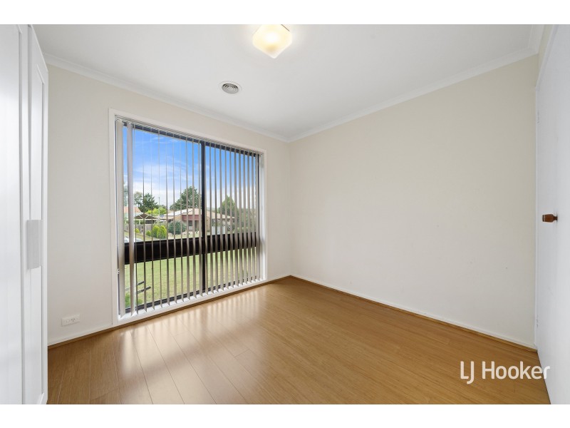 17 Cuscaden Crescent, Florey ACT 2615