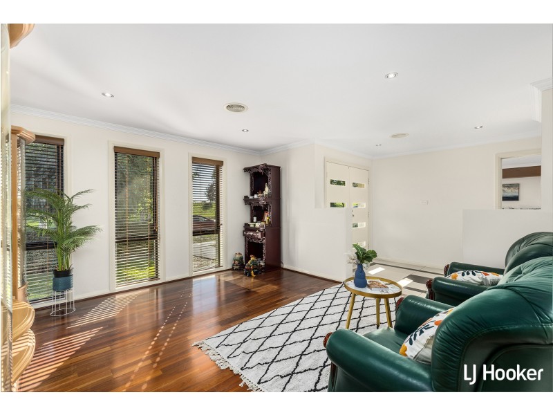 2 Farmer Place, Gungahlin ACT 2912