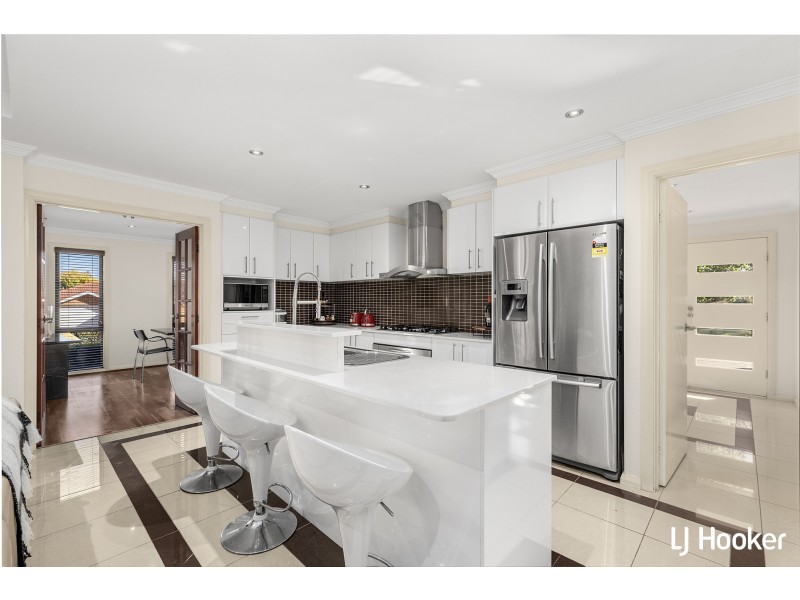 2 Farmer Place, Gungahlin ACT 2912