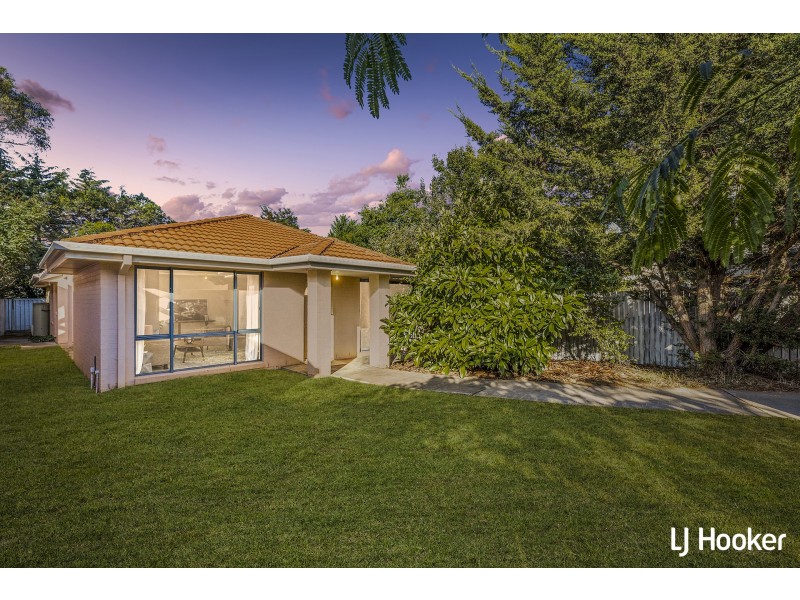 5 Dines Place, Bruce ACT 2617