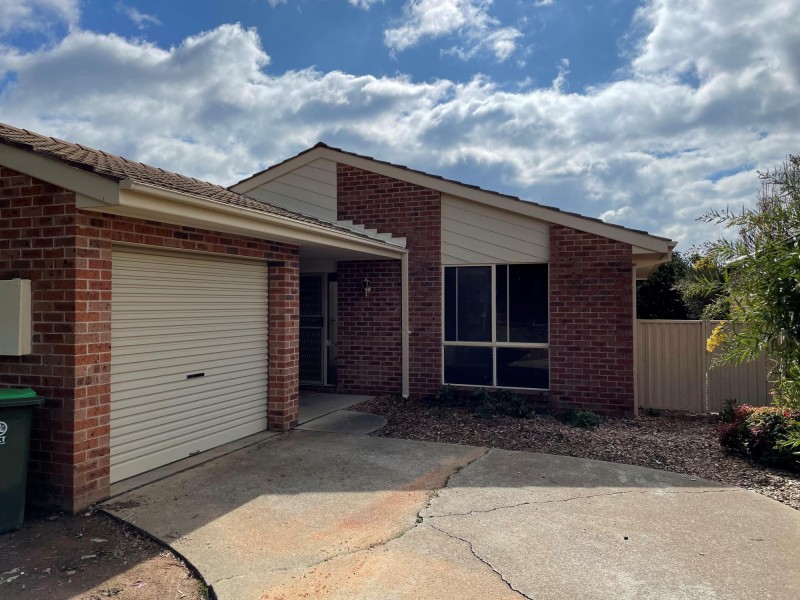 9 Leisler Place, Palmerston ACT 2913