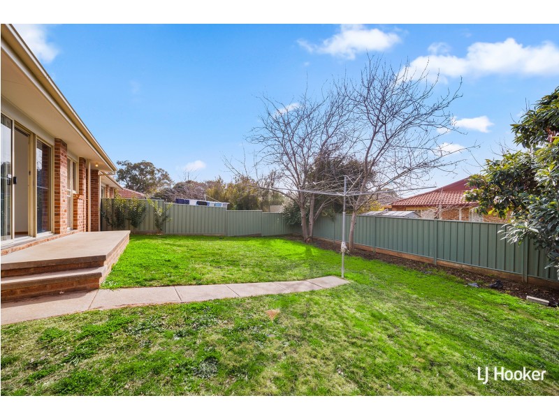 9 Leisler Place, Palmerston ACT 2913