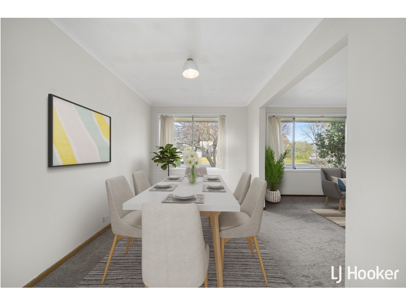 11 Clode Crescent, Macgregor ACT 2615