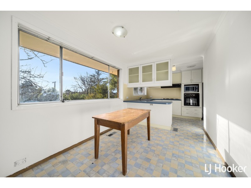 11 Clode Crescent, Macgregor ACT 2615