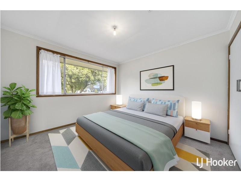 11 Clode Crescent, Macgregor ACT 2615