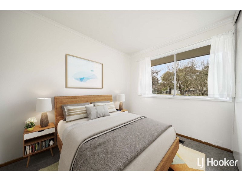 11 Clode Crescent, Macgregor ACT 2615