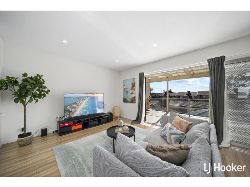 121 Anthony Rolfe Avenue, Gungahlin ACT 2912