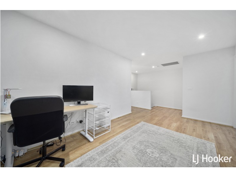 121 Anthony Rolfe Avenue, Gungahlin ACT 2912