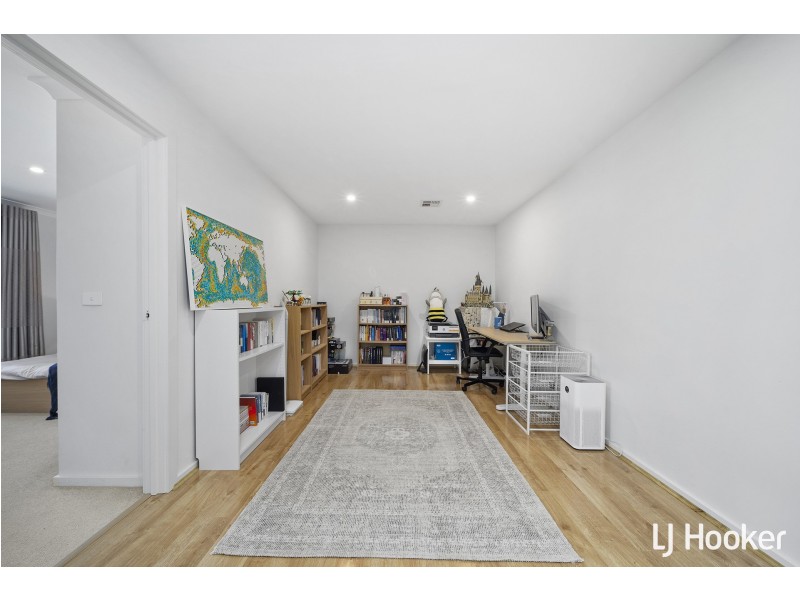 121 Anthony Rolfe Avenue, Gungahlin ACT 2912