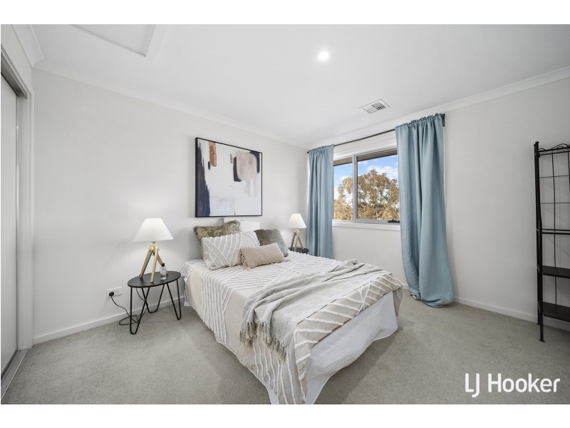 121 Anthony Rolfe Avenue, Gungahlin ACT 2912
