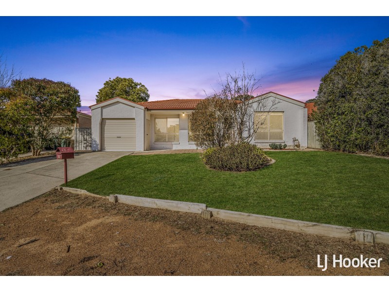 4 Jonsson Court, Dunlop ACT 2615