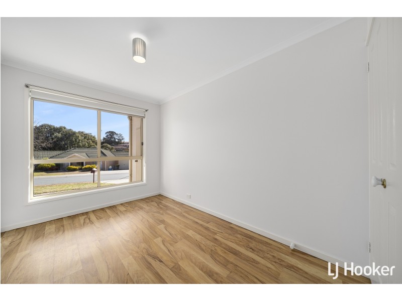 4 Jonsson Court, Dunlop ACT 2615