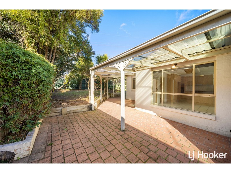 4 Jonsson Court, Dunlop ACT 2615