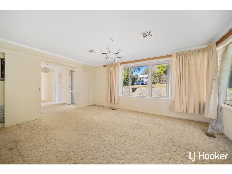 27 Daley Crescent, Fraser ACT 2615