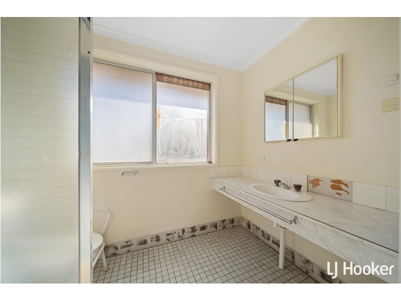 27 Daley Crescent, Fraser ACT 2615