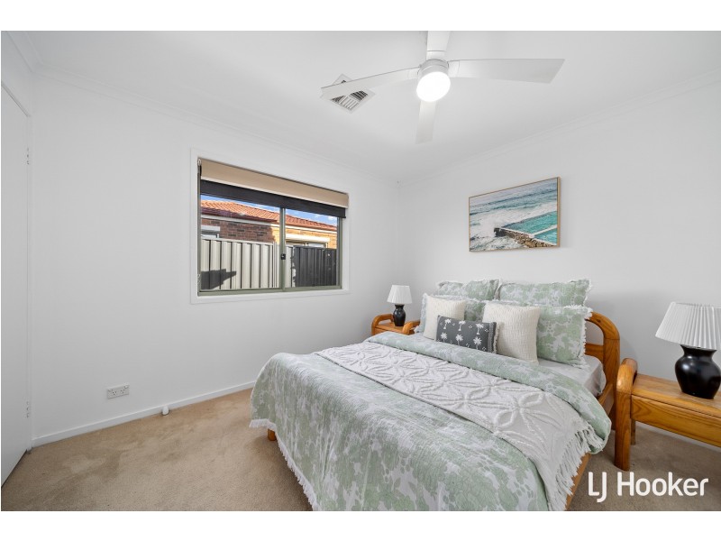 54 Marchant Circuit, Dunlop ACT 2615