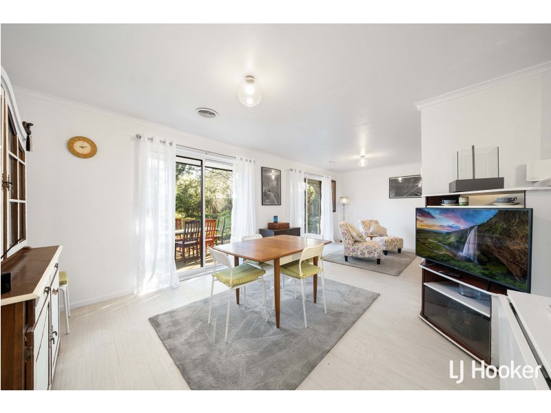 7 Craig Place, Florey ACT 2615