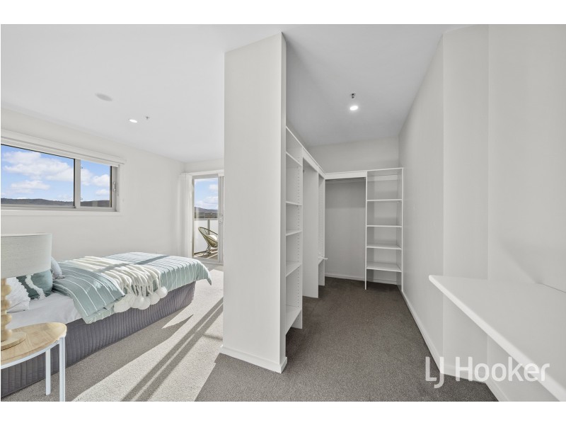 243/325 Anketell Street, Greenway ACT 2900