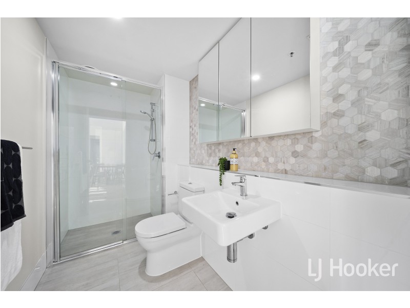 243/325 Anketell Street, Greenway ACT 2900