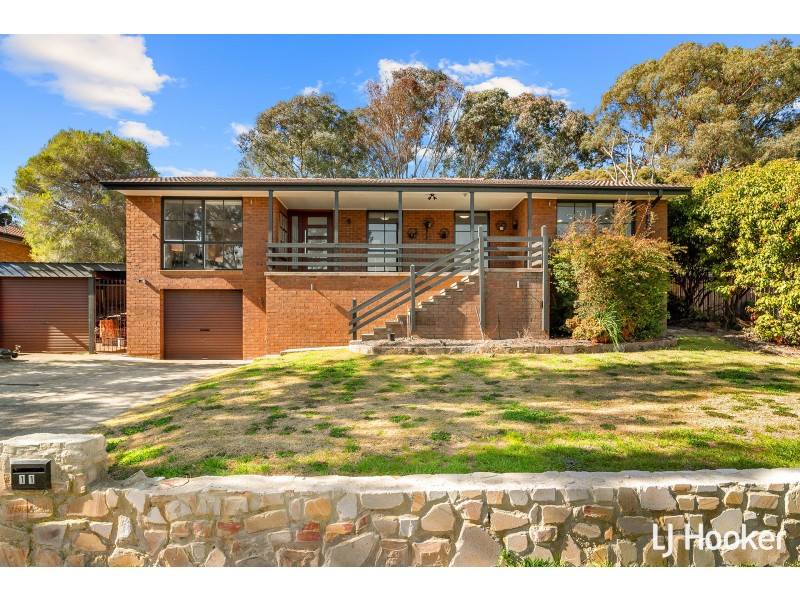 11 Stuckey Place, Charnwood ACT 2615