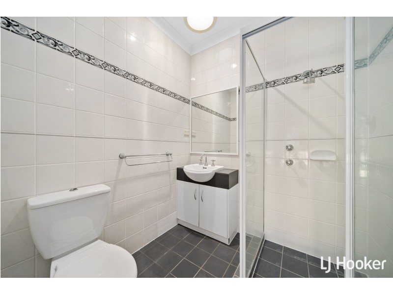 2/200 Baldwin Drive, Giralang ACT 2617